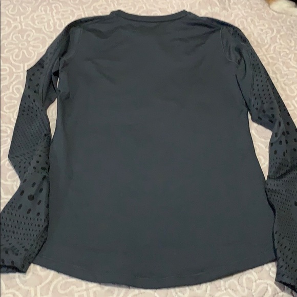Under Armour cold weather top size S - Picture 3 of 4